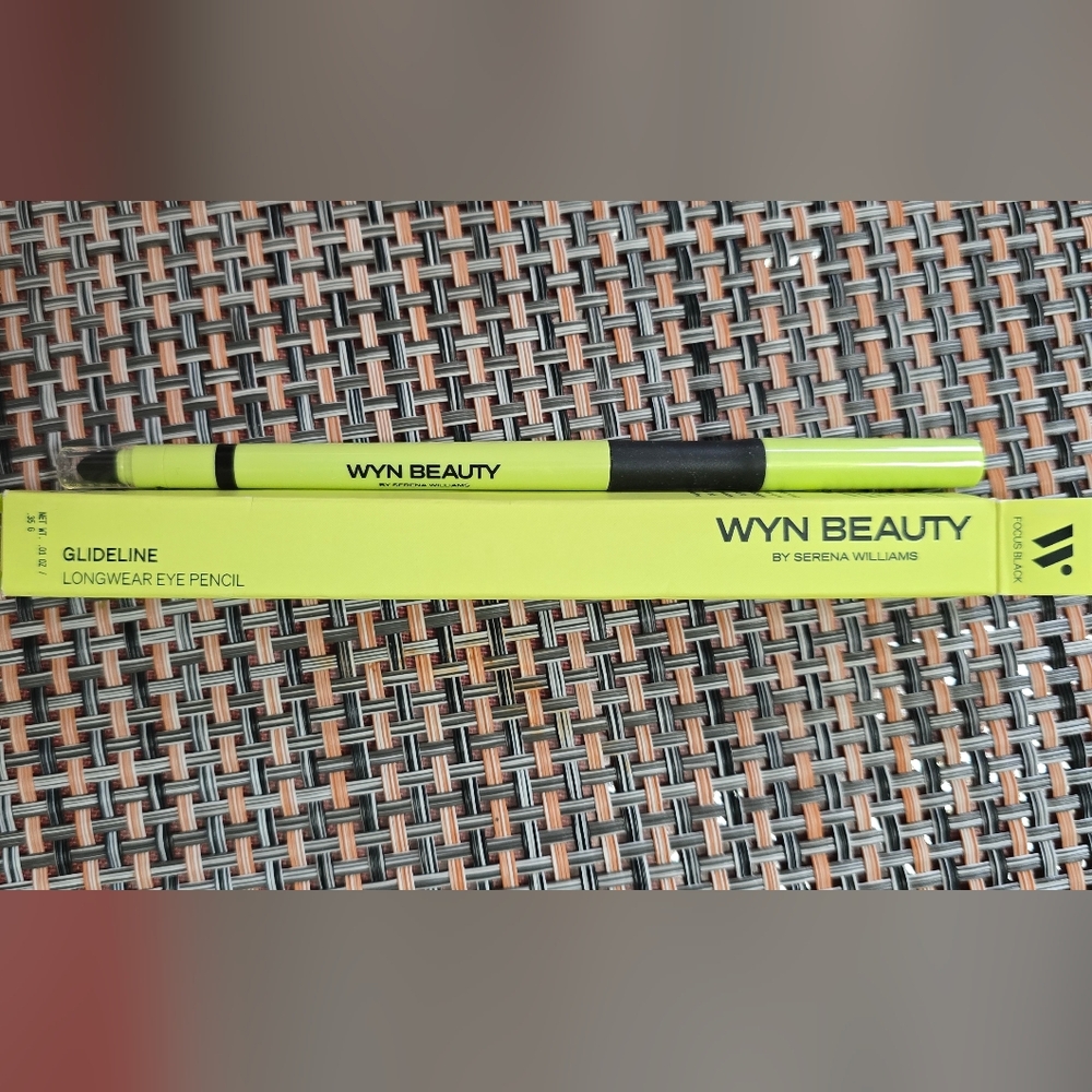 WYN Beauty Black Eyeliner